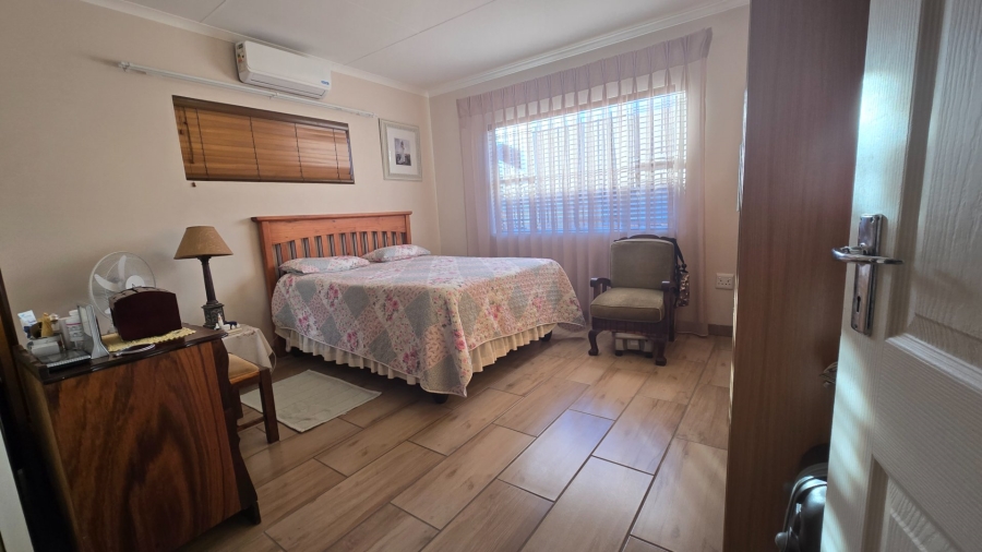 1 Bedroom Property for Sale in Vredenhof Sh Free State
